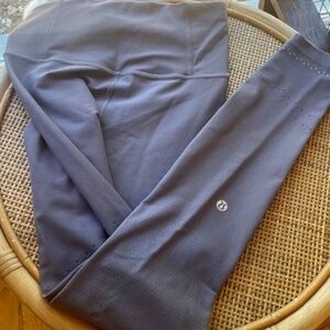 Lululemon High Waisted Compression legging Size 6